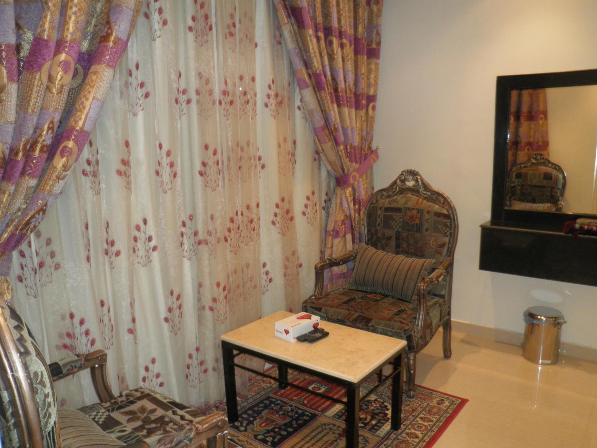 Marina Royal Hotel Suites Kuwait City Exterior foto